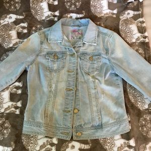 Light jean jacket✨